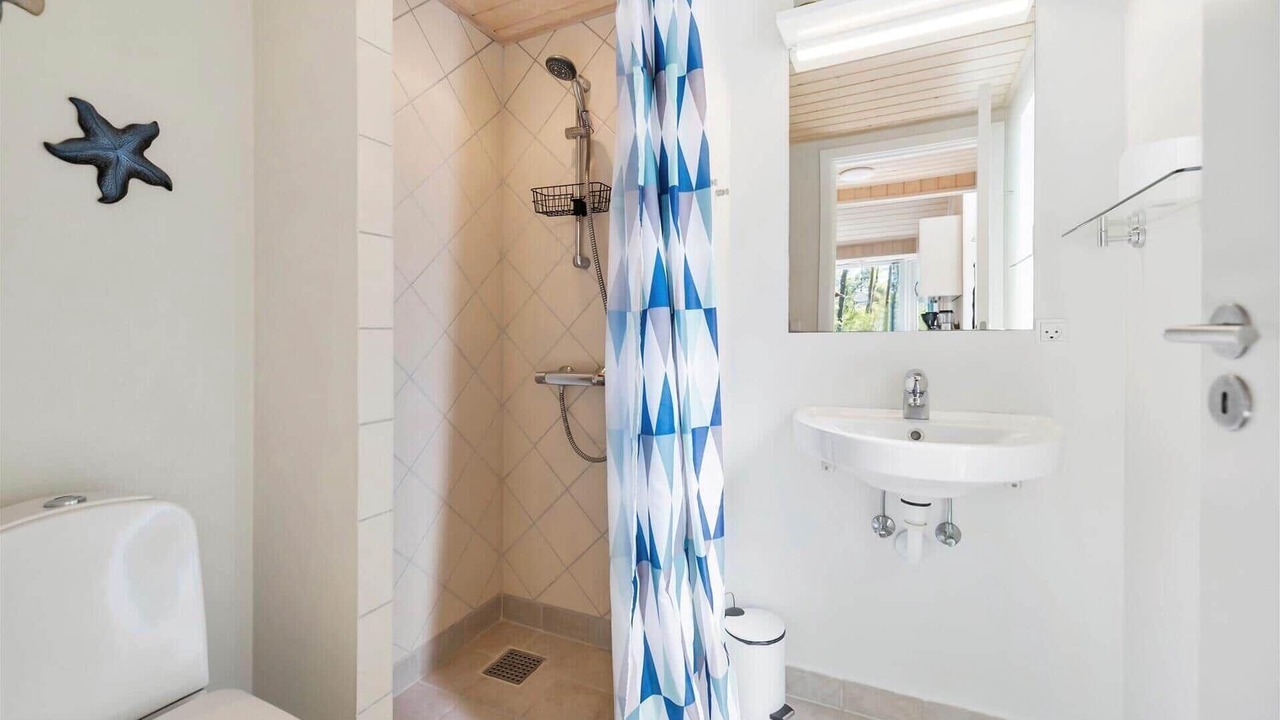 Photo of Bathroom in Pedersker