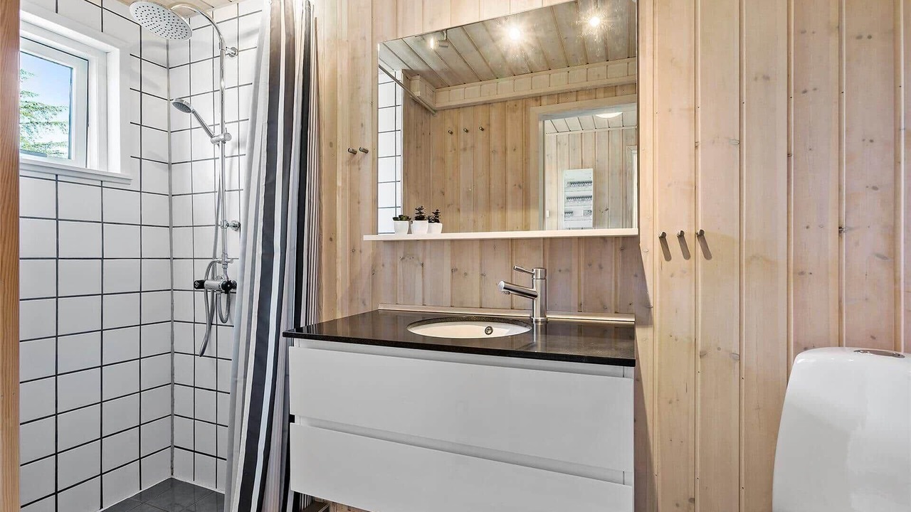 Photo of Bathroom in Saltum