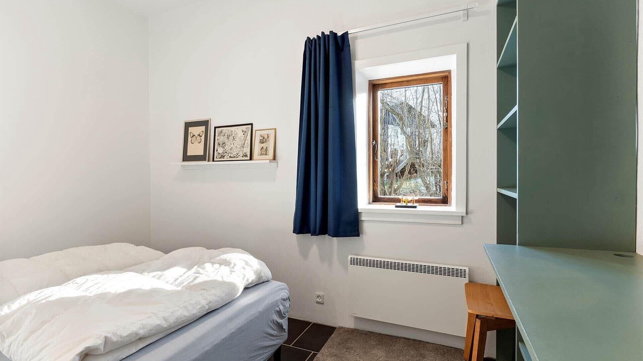 Photo of Bedroom in Listed