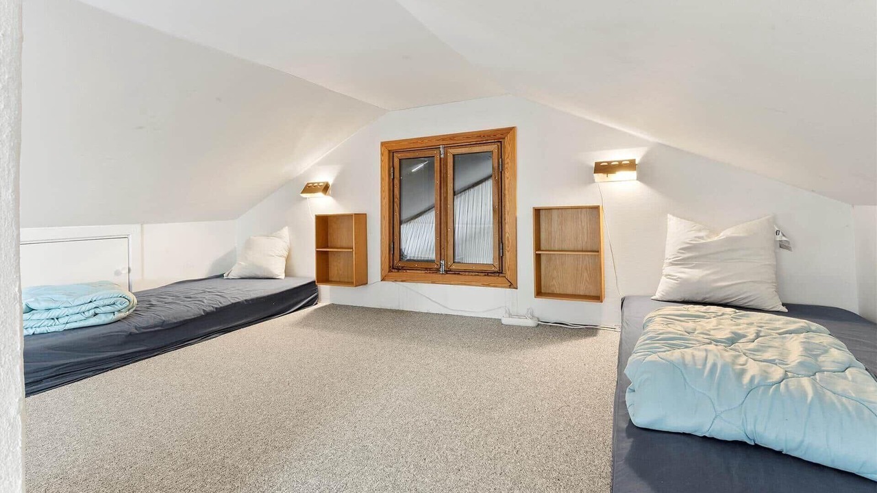 Photo of Bedroom in Listed