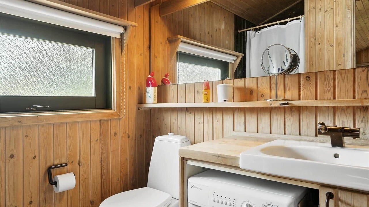 Photo of Bathroom in Saltum