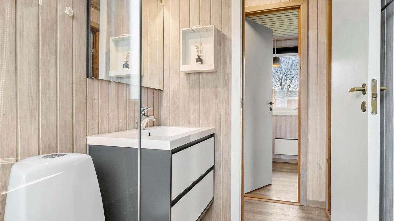 Photo of Bathroom in Pøt Strandby