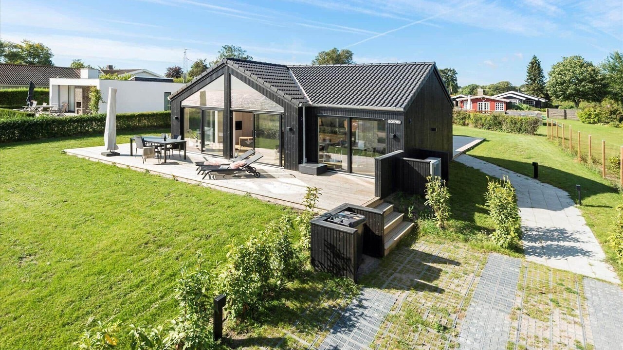 Photo of Outdoor in Beder Malling