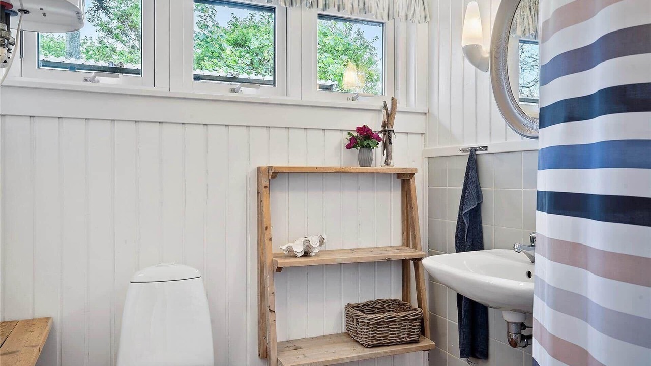 Photo of Bathroom in Saksild Strand