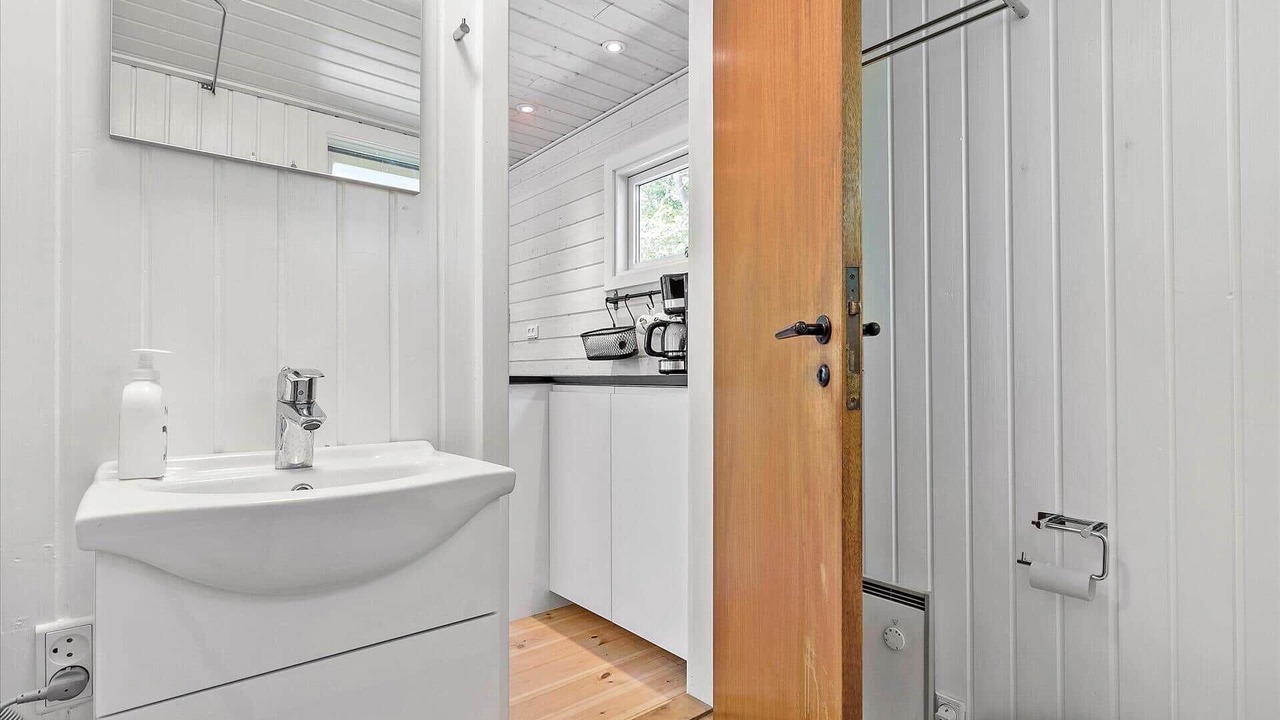 Photo of Bathroom in Ronne