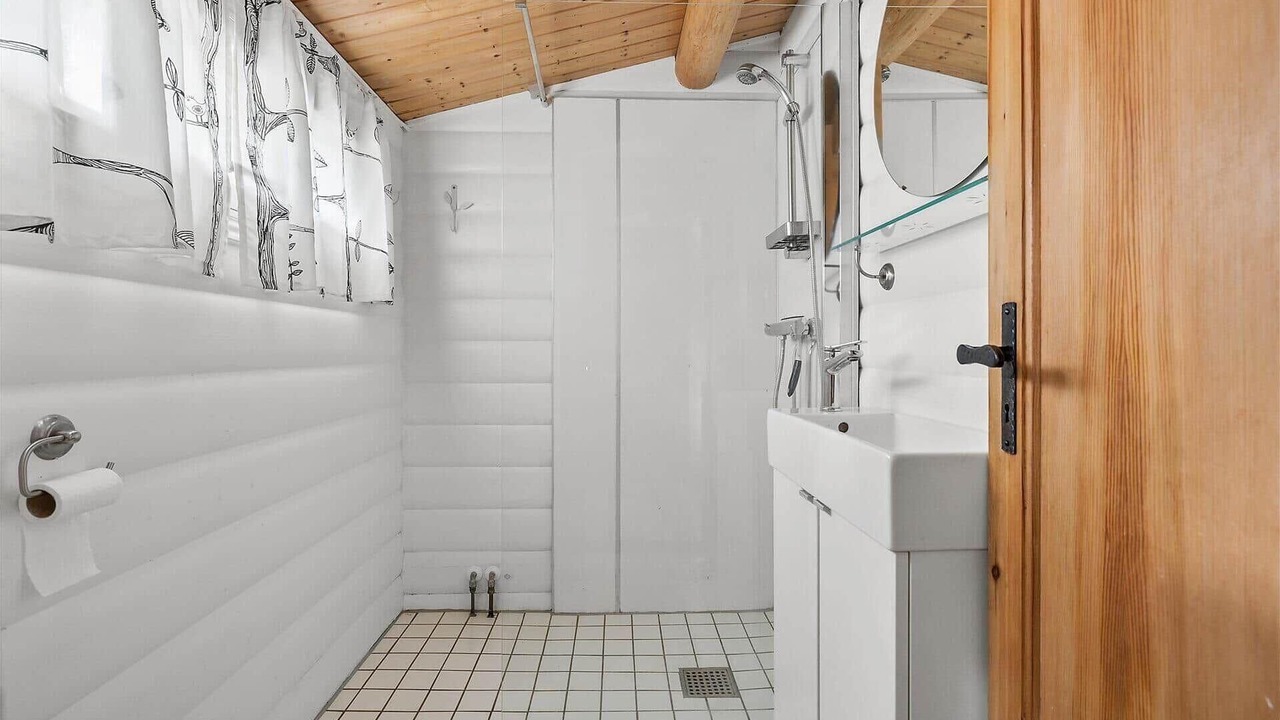 Photo of Bathroom in Pedersker