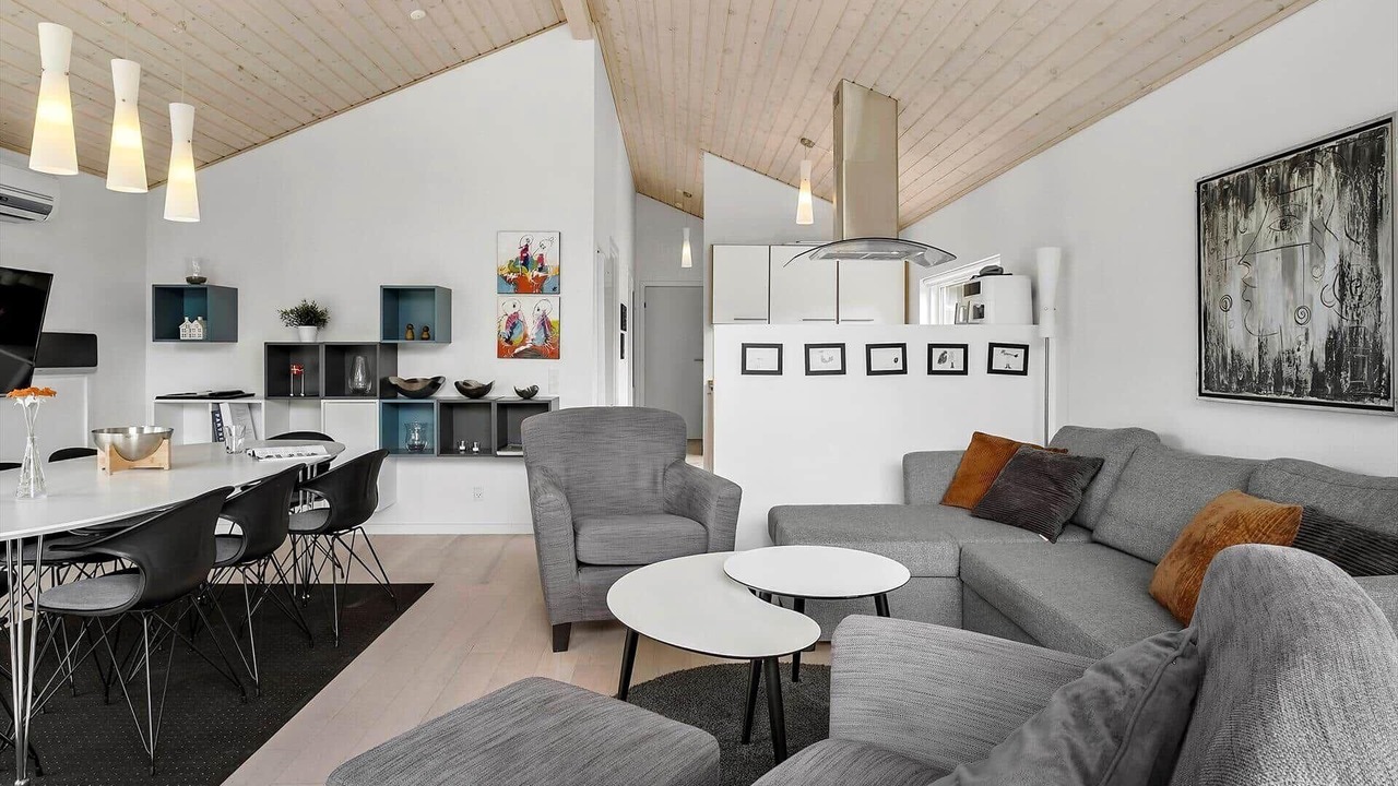 Photo of Others in Asaa