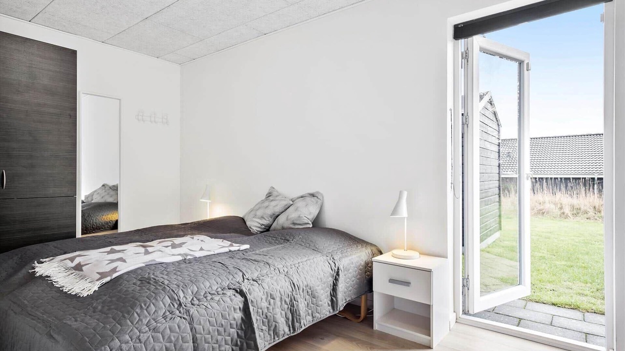Photo of Bedroom in Hou