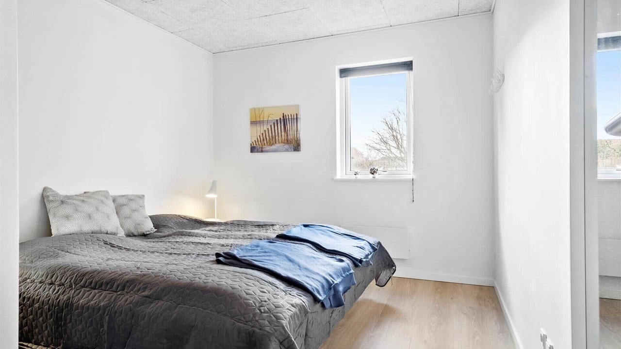 Photo of Bedroom in Hou