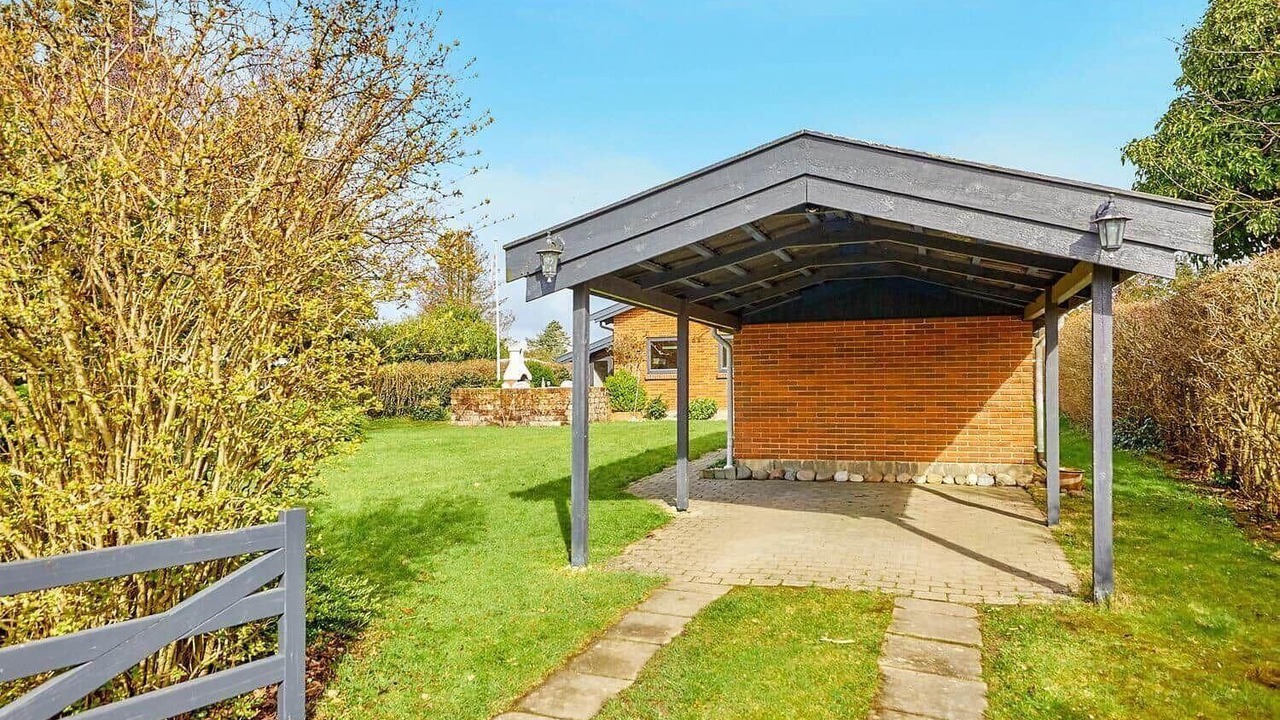 Photo of Outdoor in Beder Malling