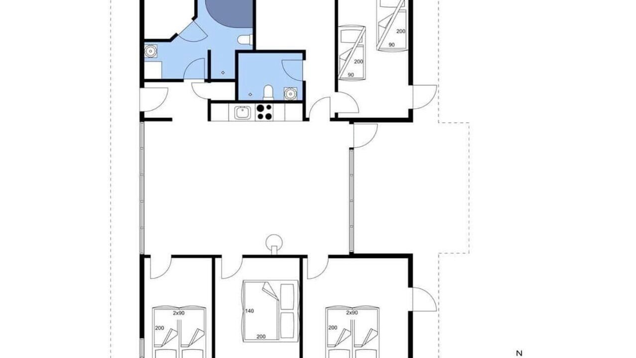 Photo of Others in Hou