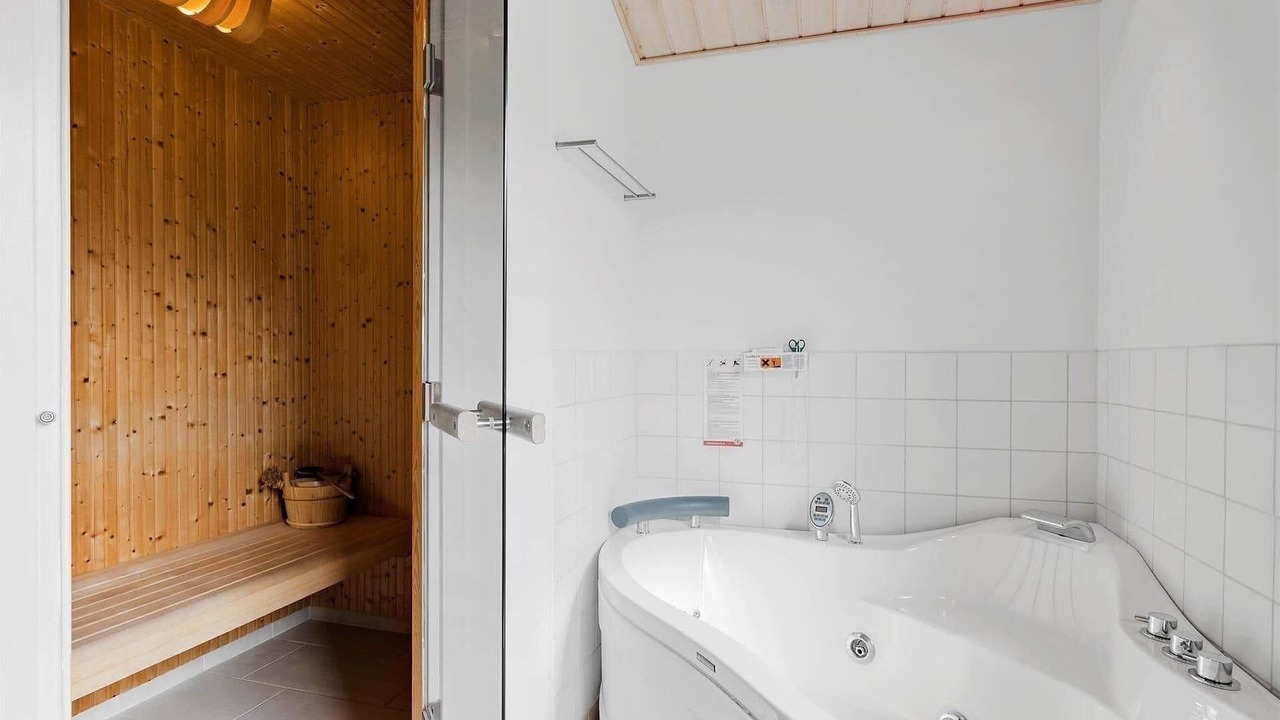Photo of Bathroom in Oster Hurup
