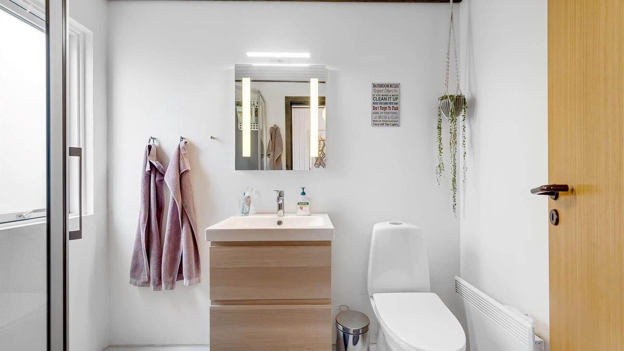 Photo of Bathroom in Pøt Strandby