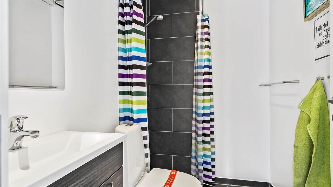 Photo of Bathroom in Hou