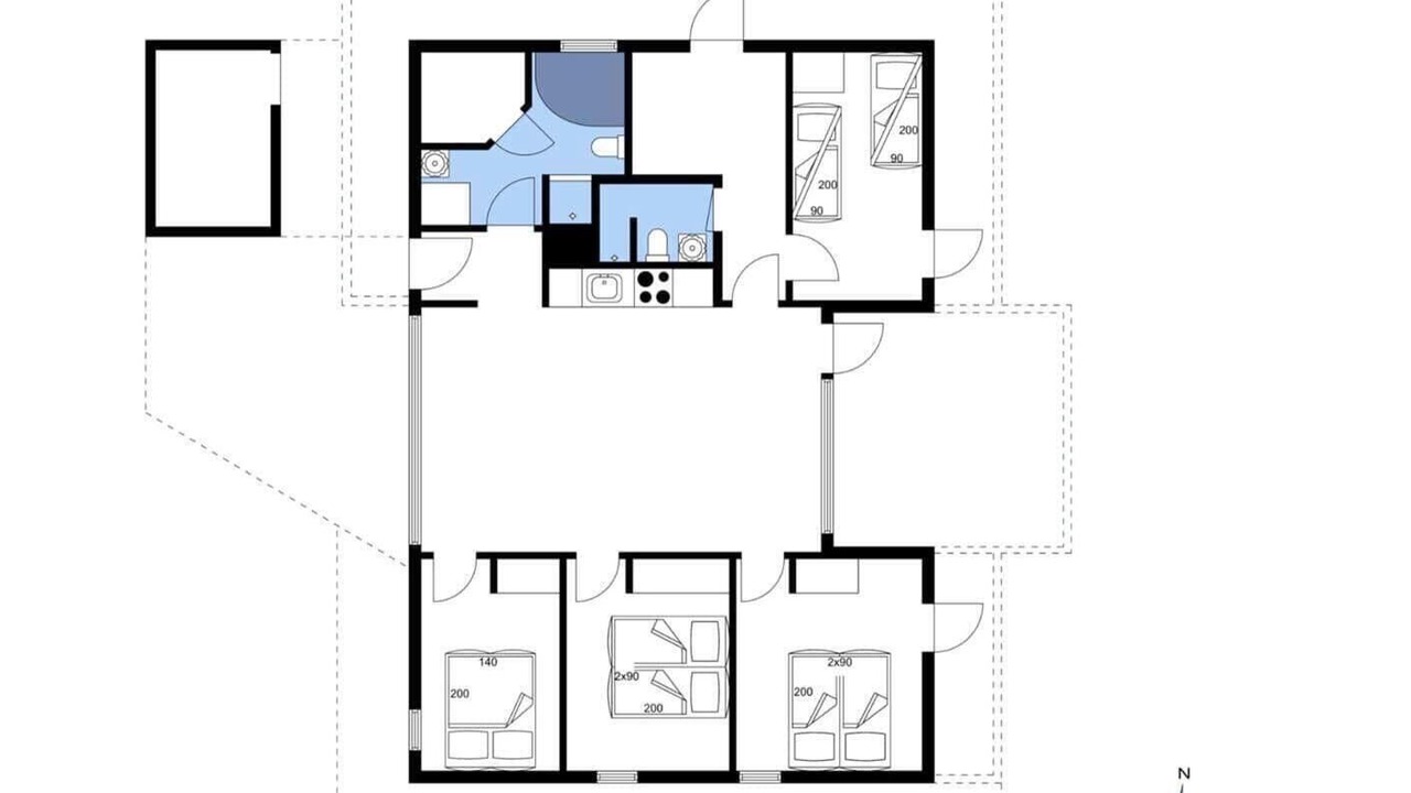 Photo of Others in Hou