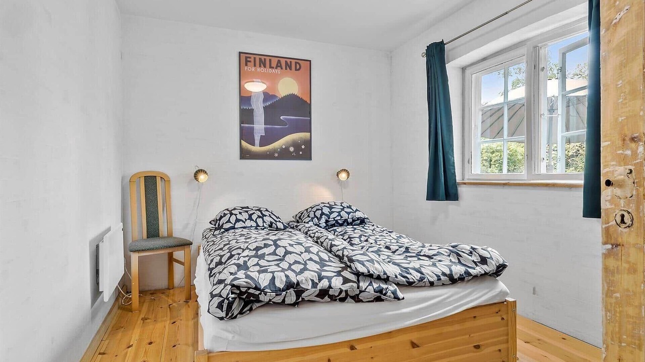Photo of Bedroom in Listed