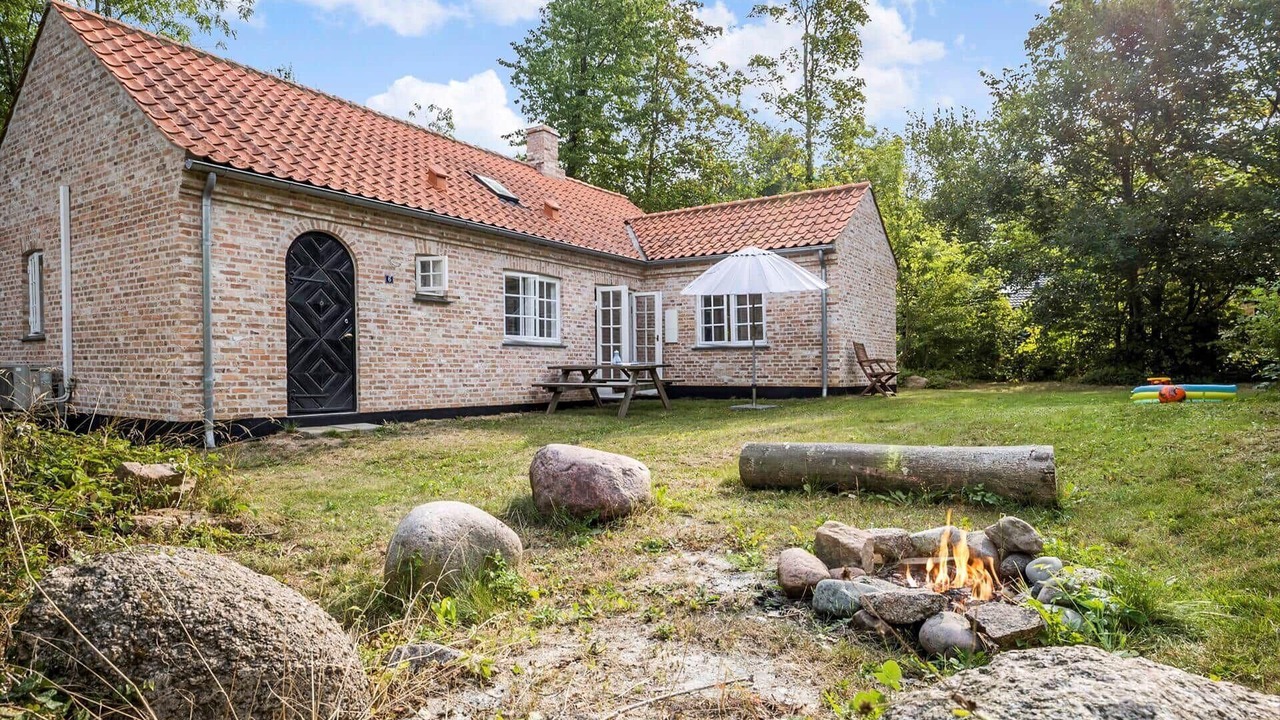 Photo of Outdoor in Listed