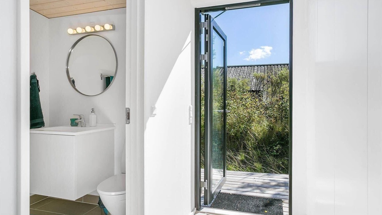 Photo of Bathroom in Melby