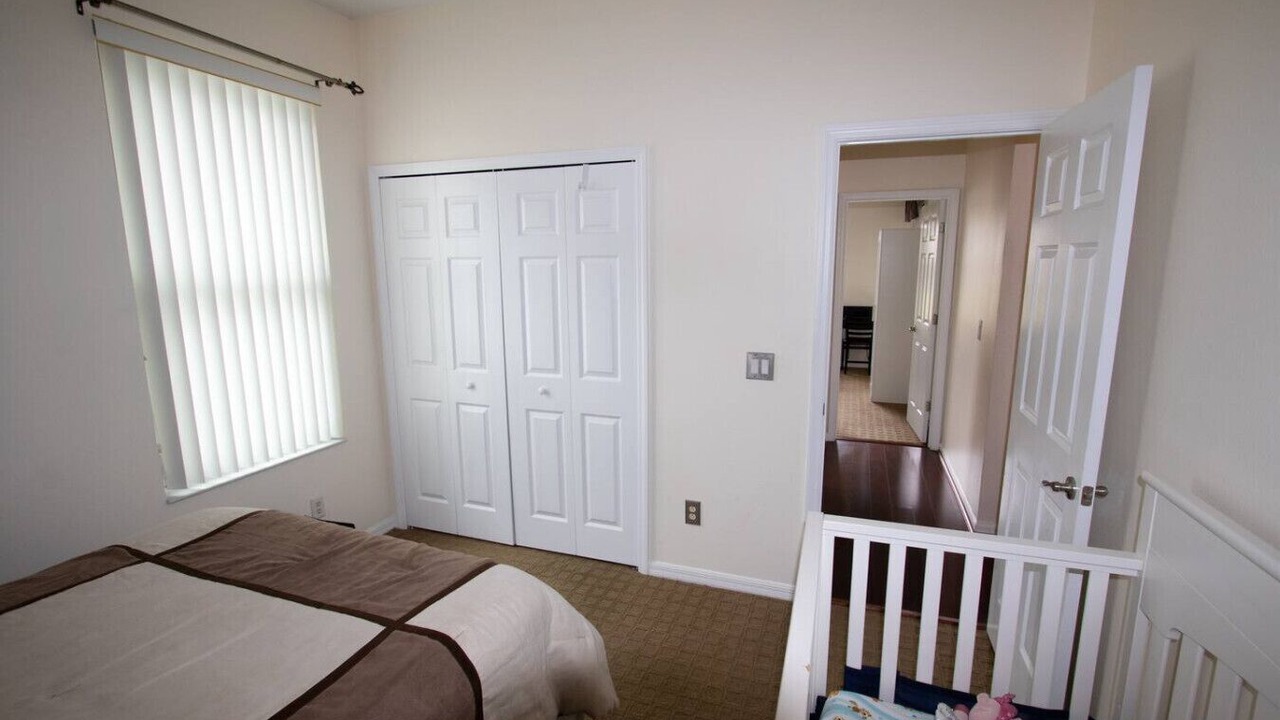 Photo of Bedroom in Crystal Cove