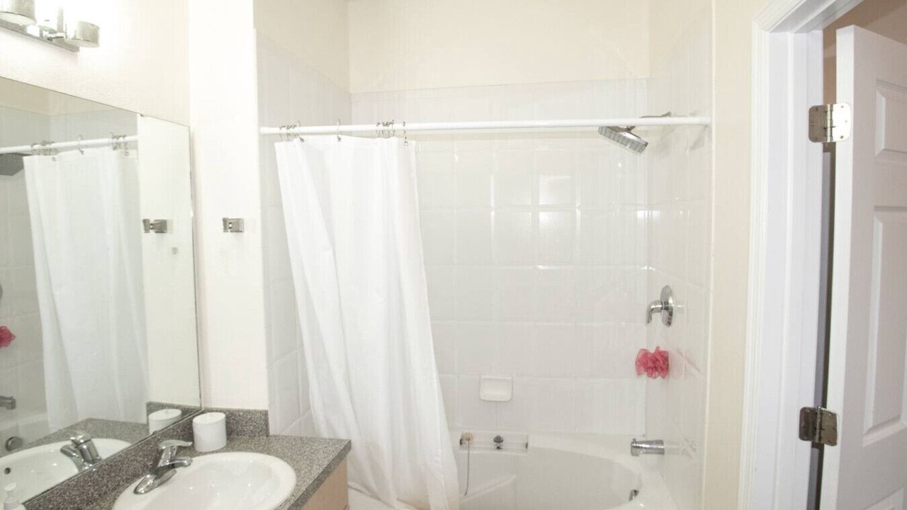 Photo of Bathroom in Crystal Cove