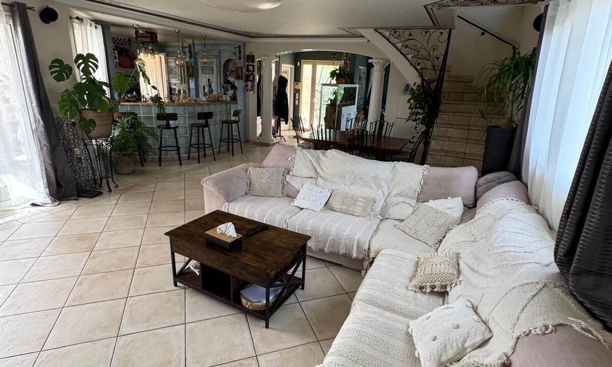Photo of Livingroom in Puimisson