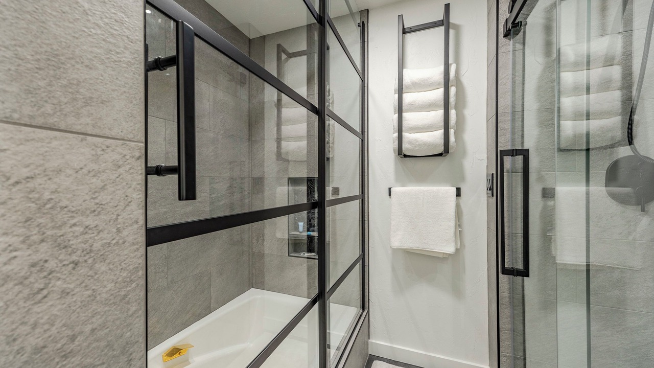 Photo of Bathroom in Cal Young