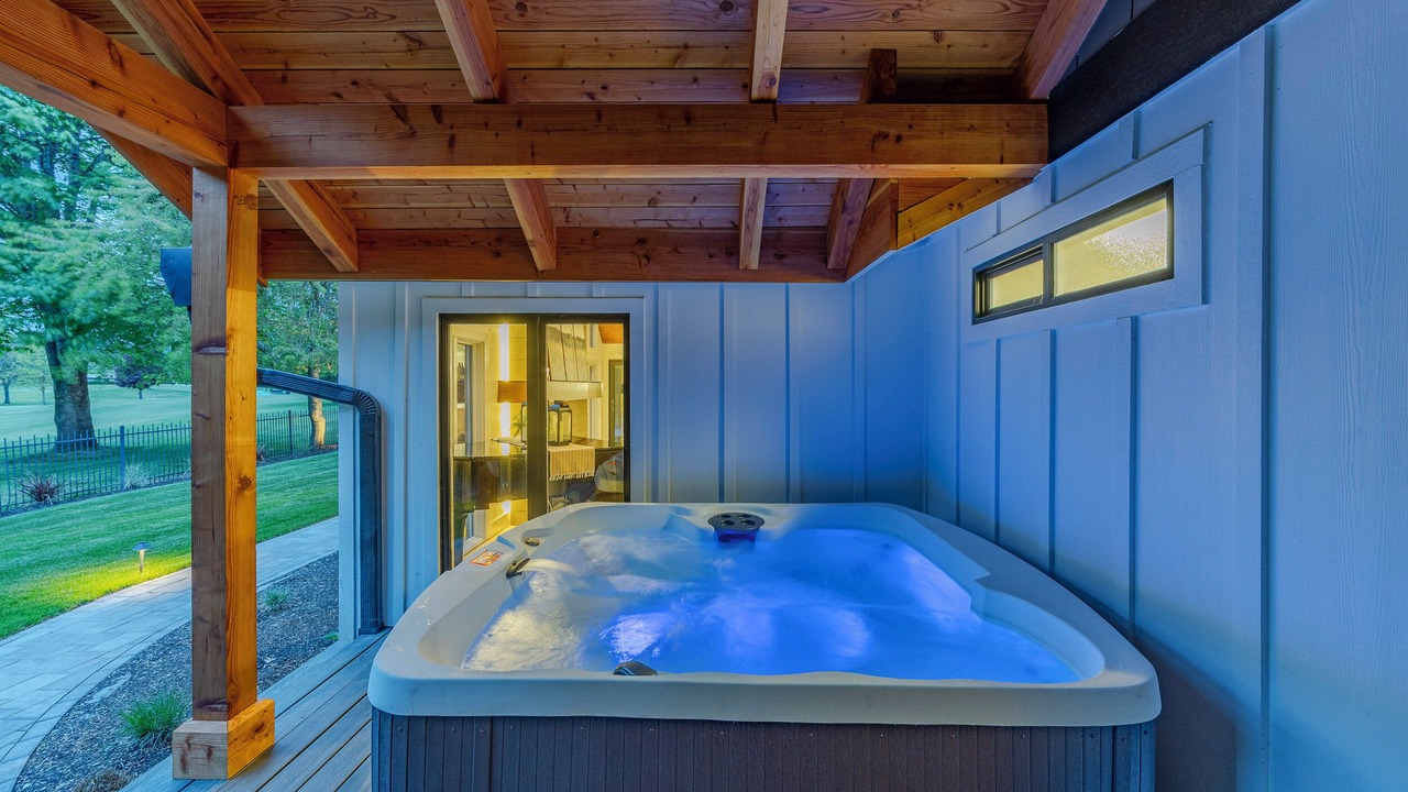 Photo of Patio Balcony in Cal Young