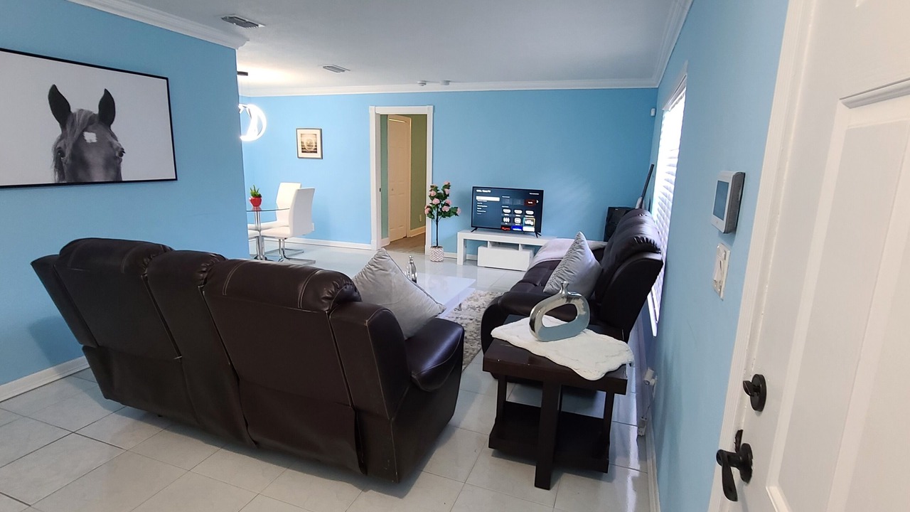Photo of Livingroom in Coral Springs