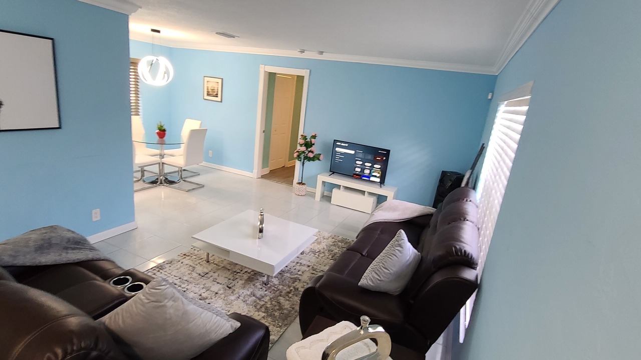 Photo of Livingroom in Coral Springs