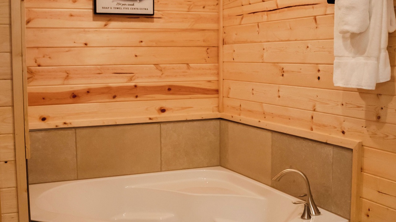 Photo of Bathroom in Linn
