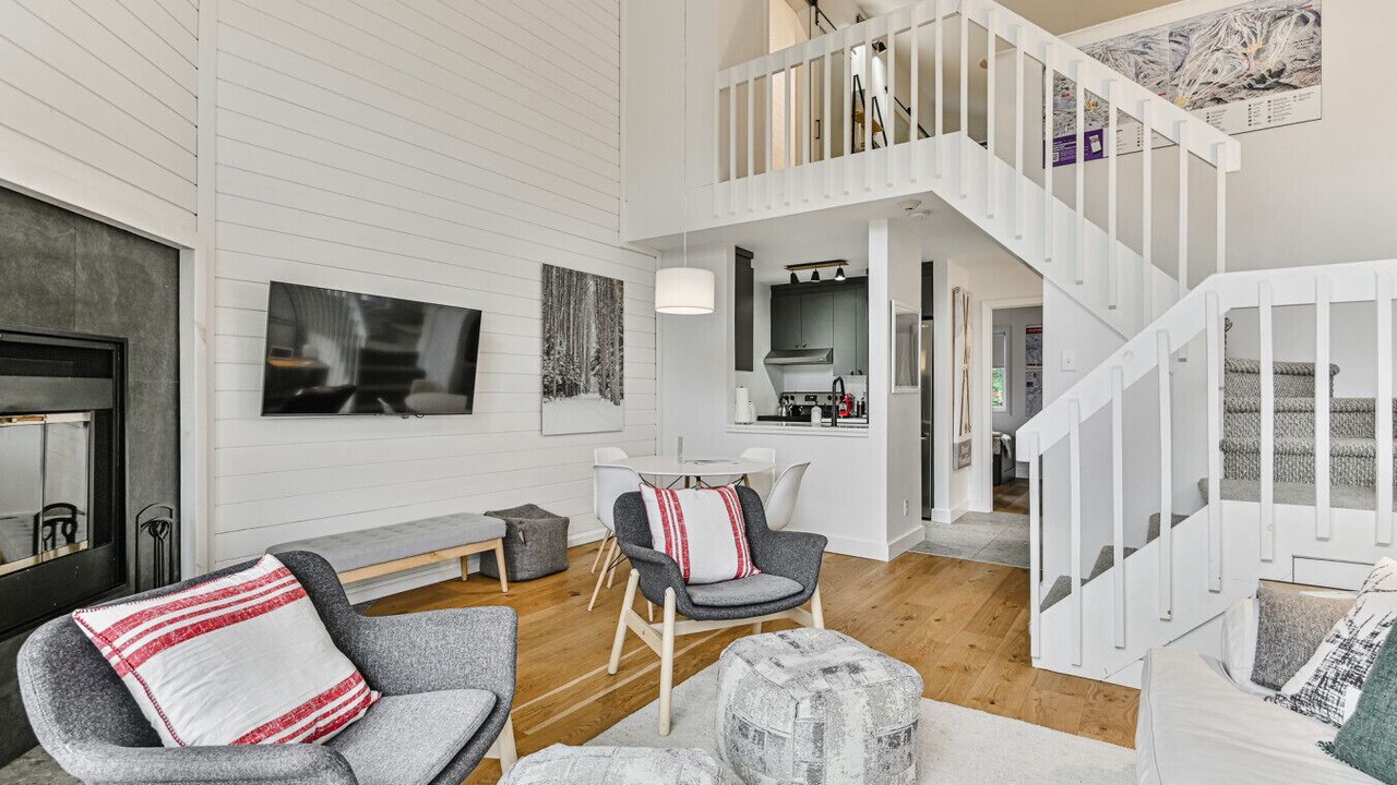Photo of Livingroom in Mont-Tremblant
