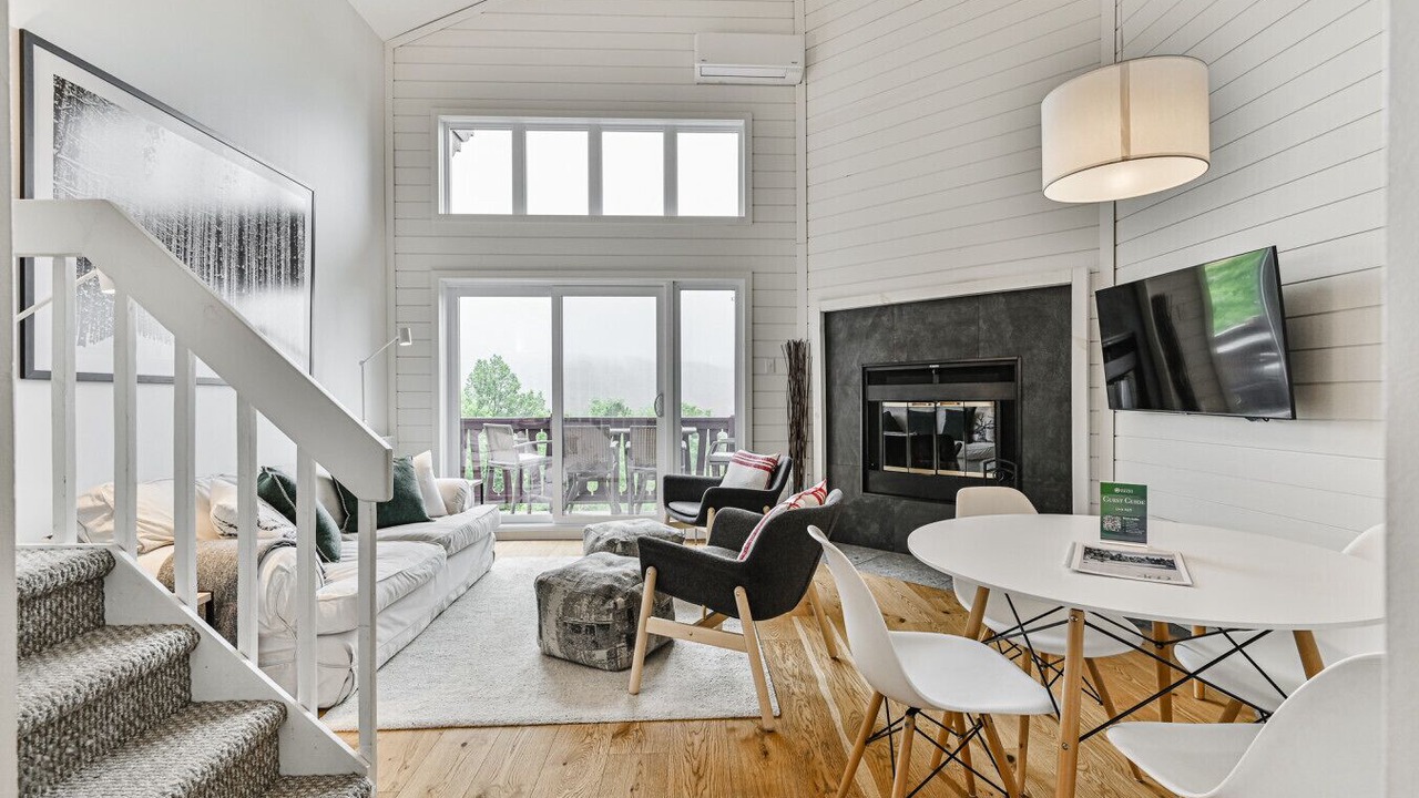 Photo of Livingroom in Mont-Tremblant