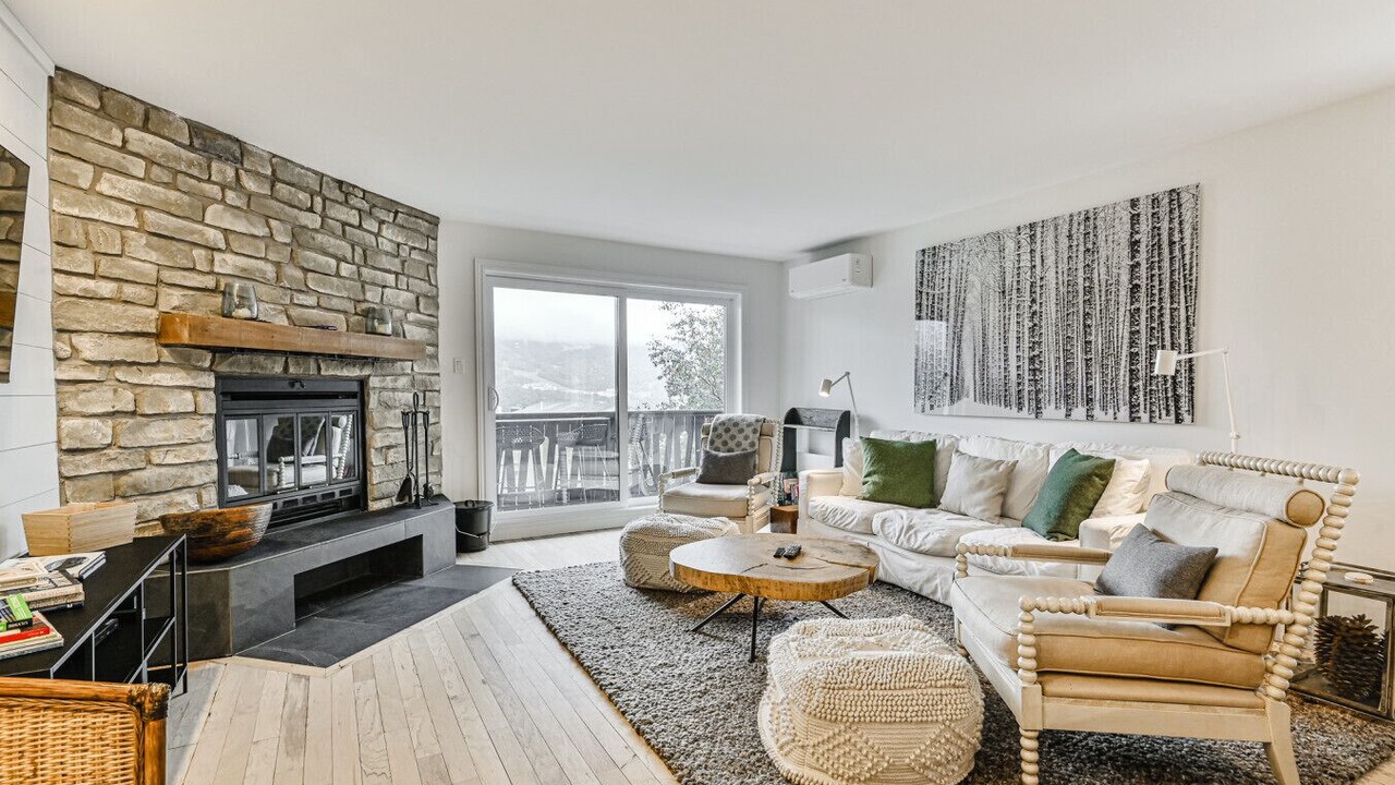 Photo of Livingroom in Mont-Tremblant
