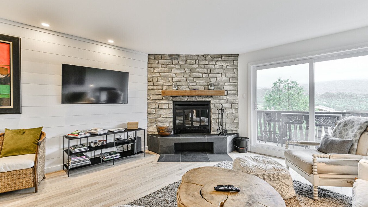 Photo of Livingroom in Mont-Tremblant