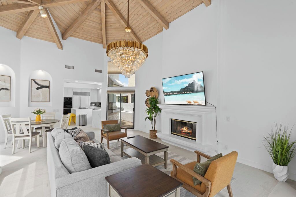 Photo of Livingroom in Huntington Beach