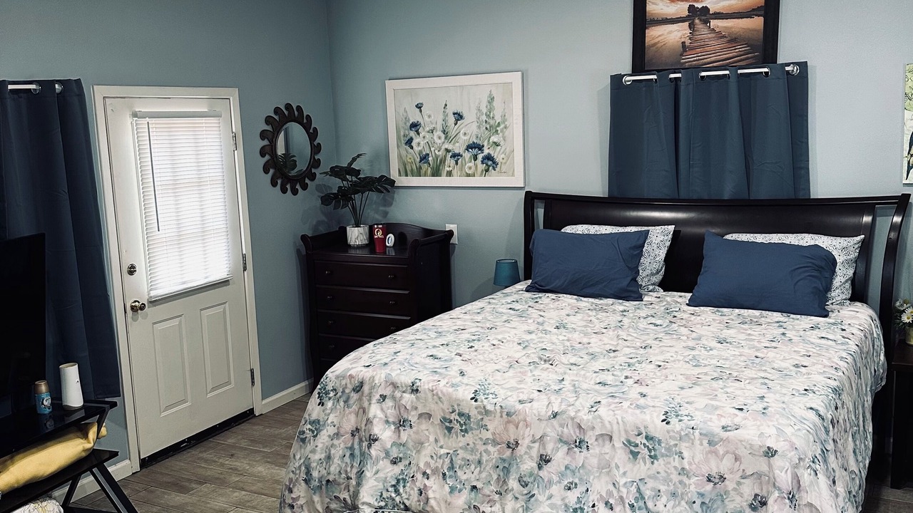 Photo of Bedroom in Cotton Gin