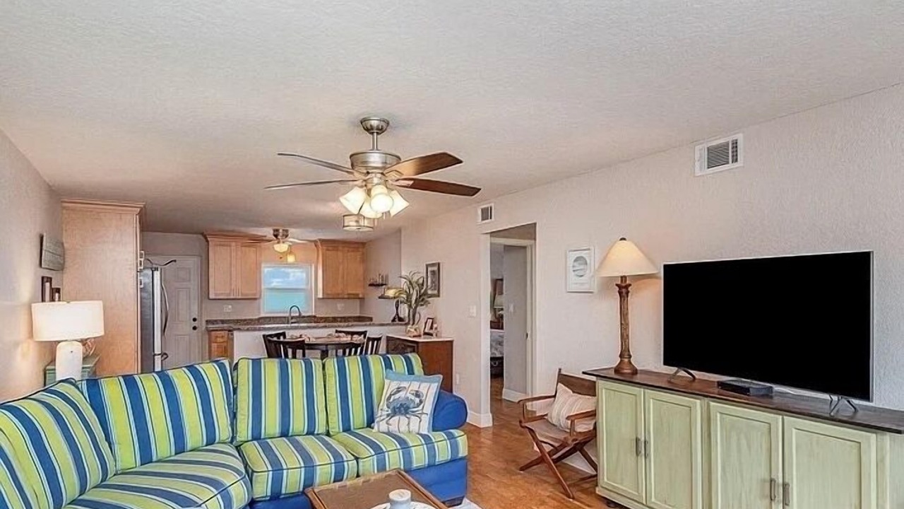 Photo of Livingroom in Titusville