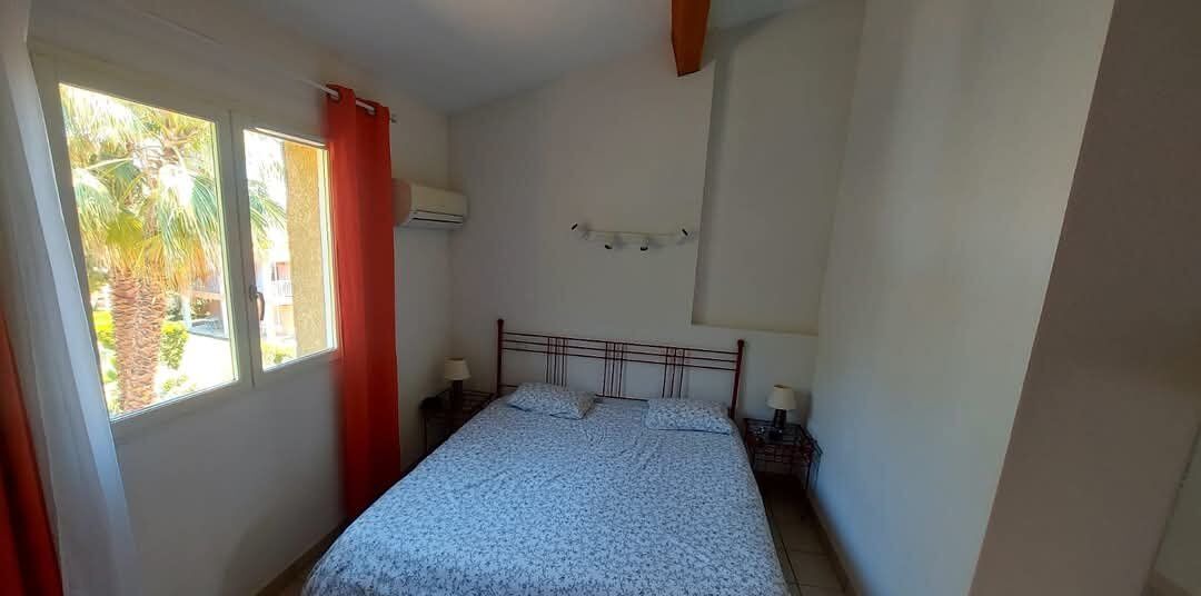 Photo of Bedroom in Les Hauts de Canet