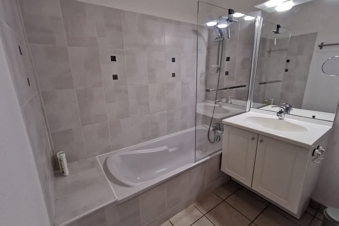 Photo of Bathroom in Les Hauts de Canet