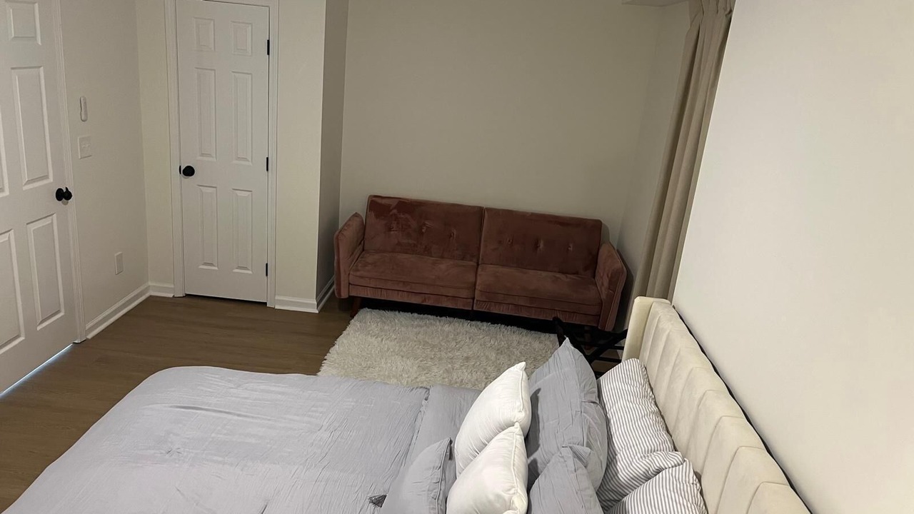 Photo of Bedroom in Lawrenceville