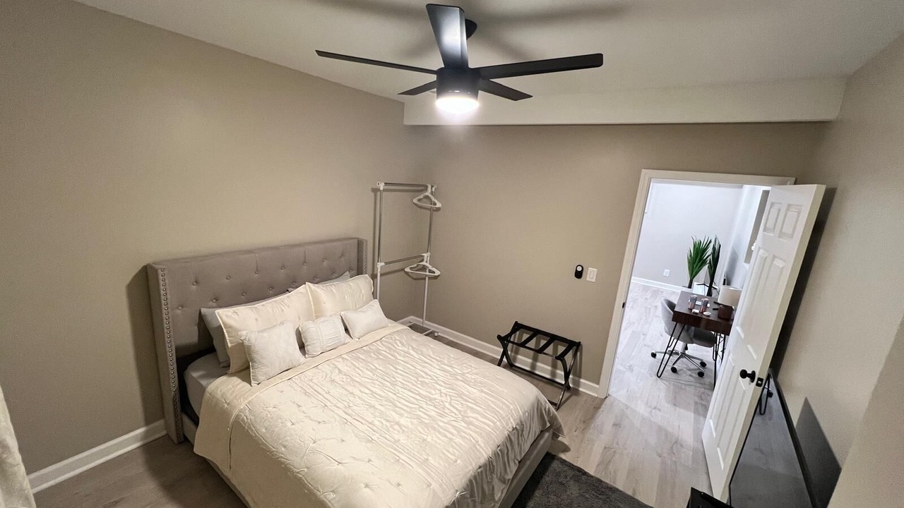 Photo of Bedroom in Lawrenceville