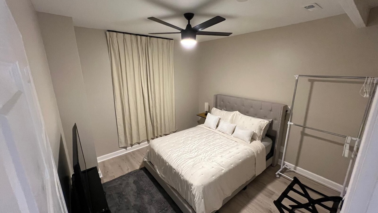 Photo of Bedroom in Lawrenceville