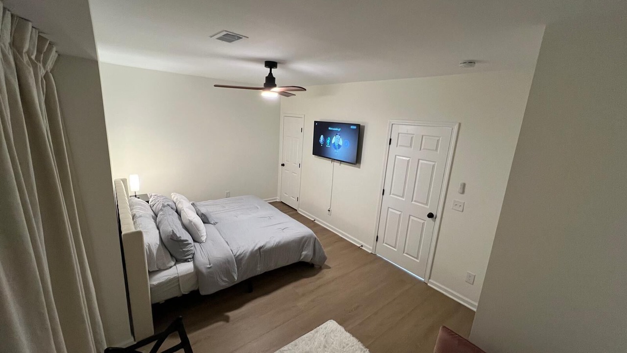 Photo of Bedroom in Lawrenceville