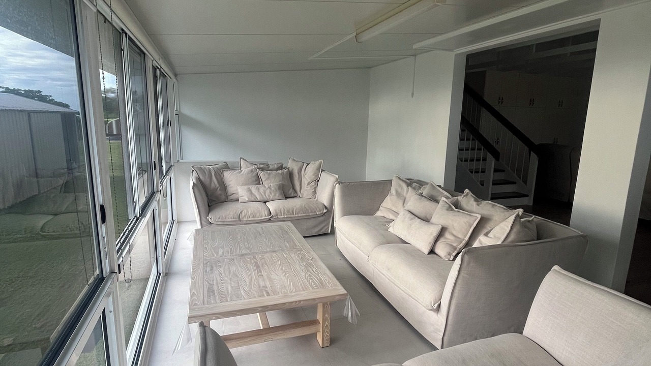 Photo of Others in Lucinda