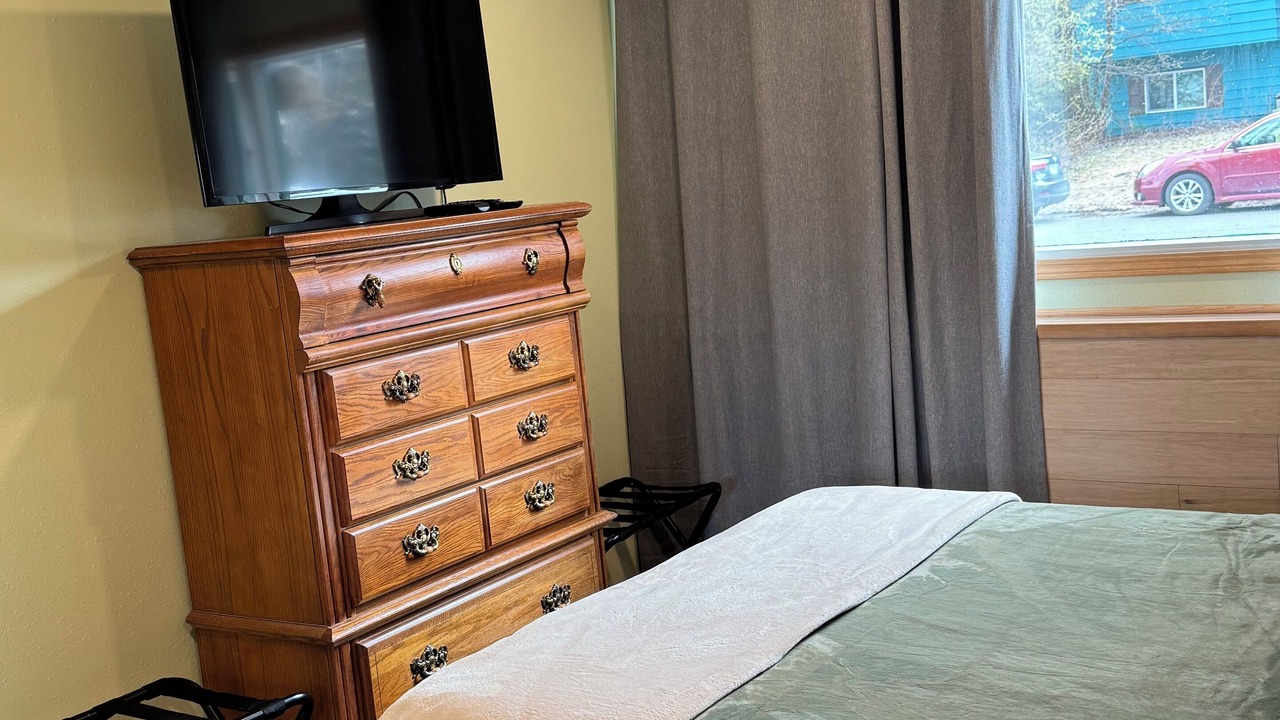 Photo of Bedroom in Northeast Anchorage