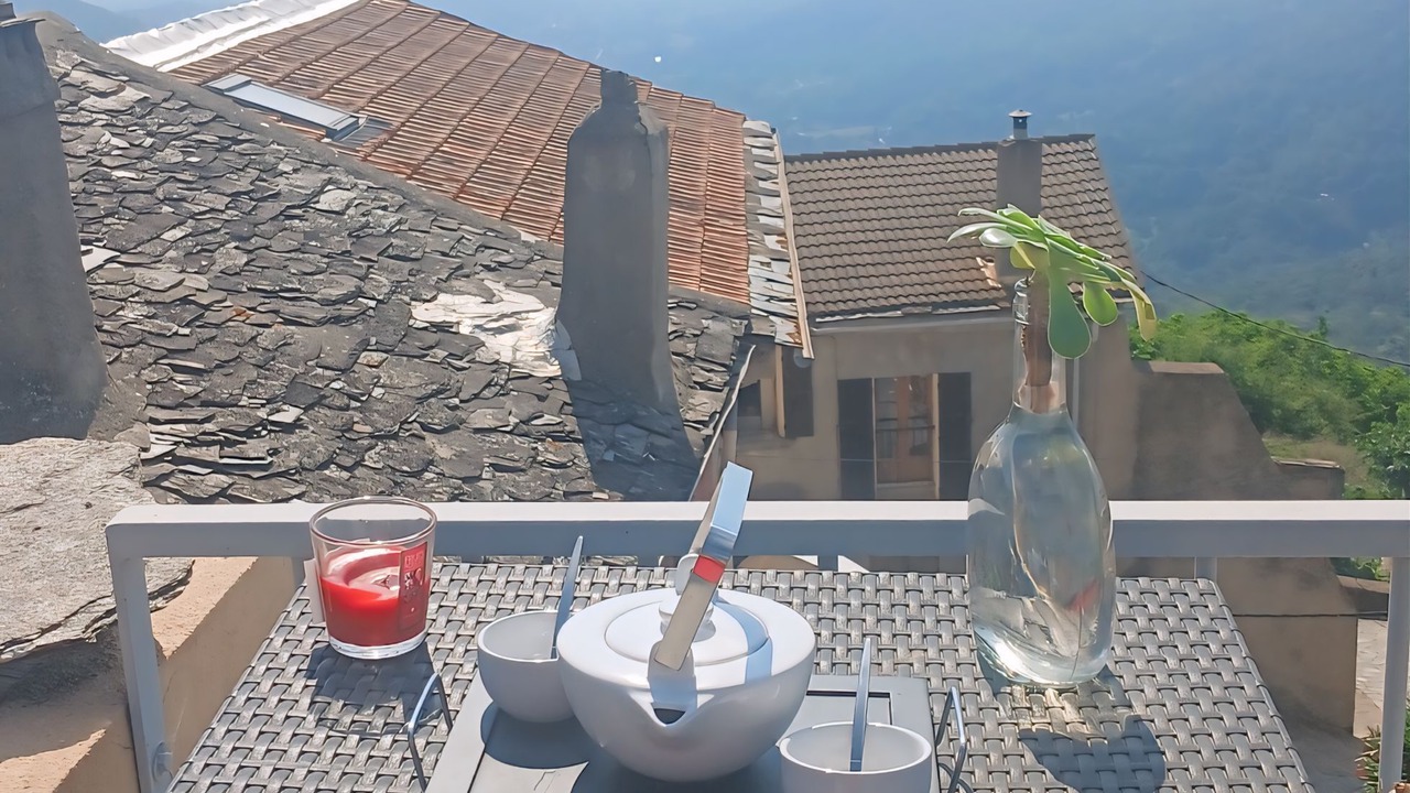 Photo of Outdoor in Porri
