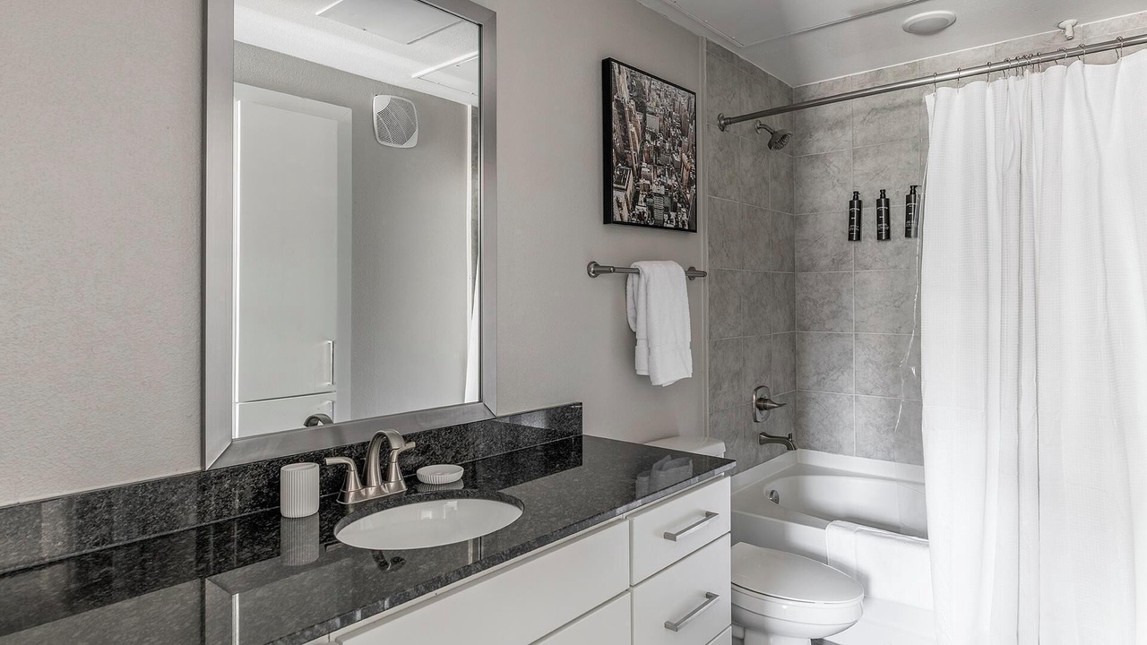 Photo of Bathroom in Allen