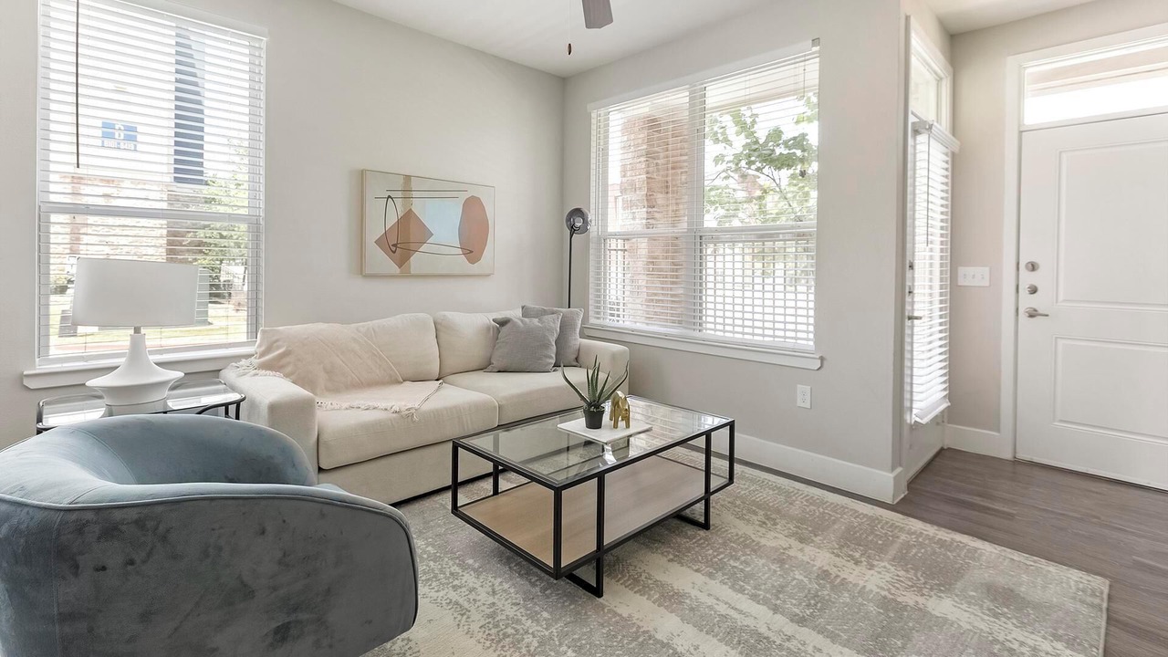 Photo of Livingroom in Allen
