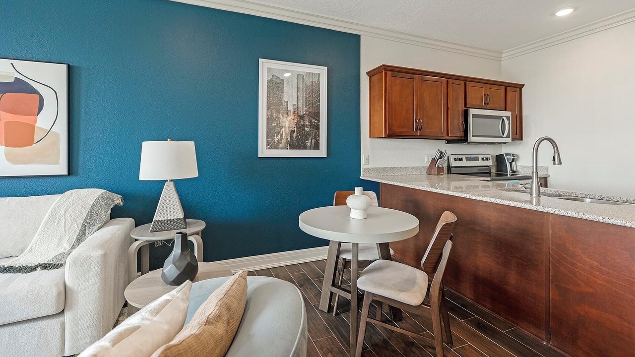Photo of Livingroom in Overland Park