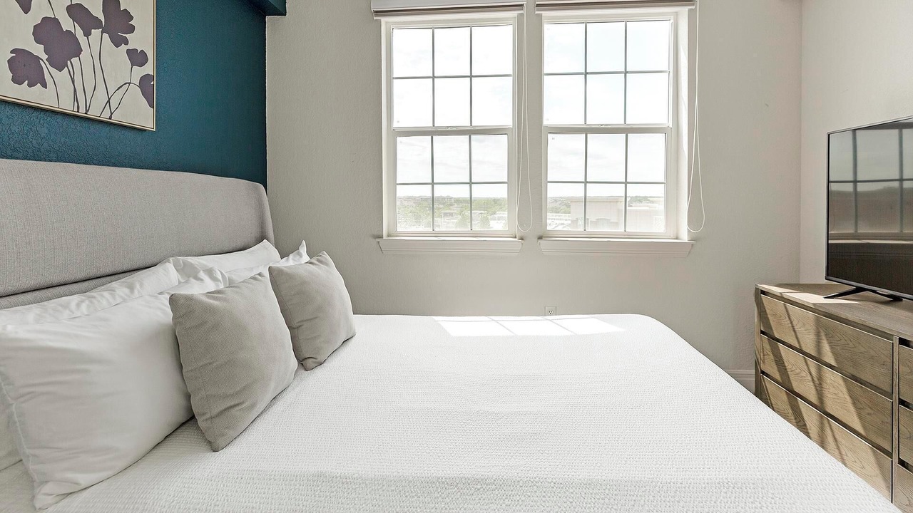 Photo of Bedroom in Overland Park